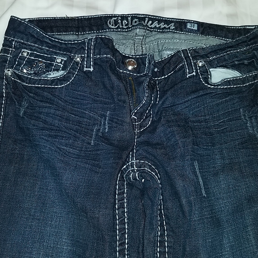 Cielo Jean's - image 2
